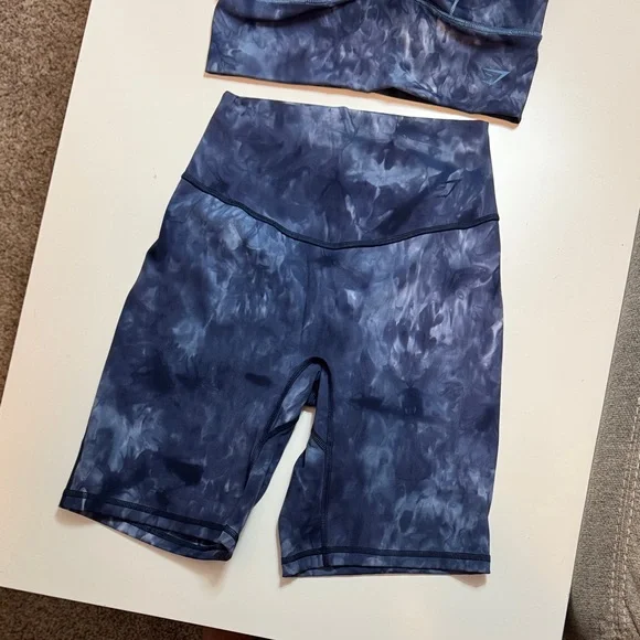 Gymshark Blue Tie-Dye Sports Bra and Shorts Set - Picture 3 of 6